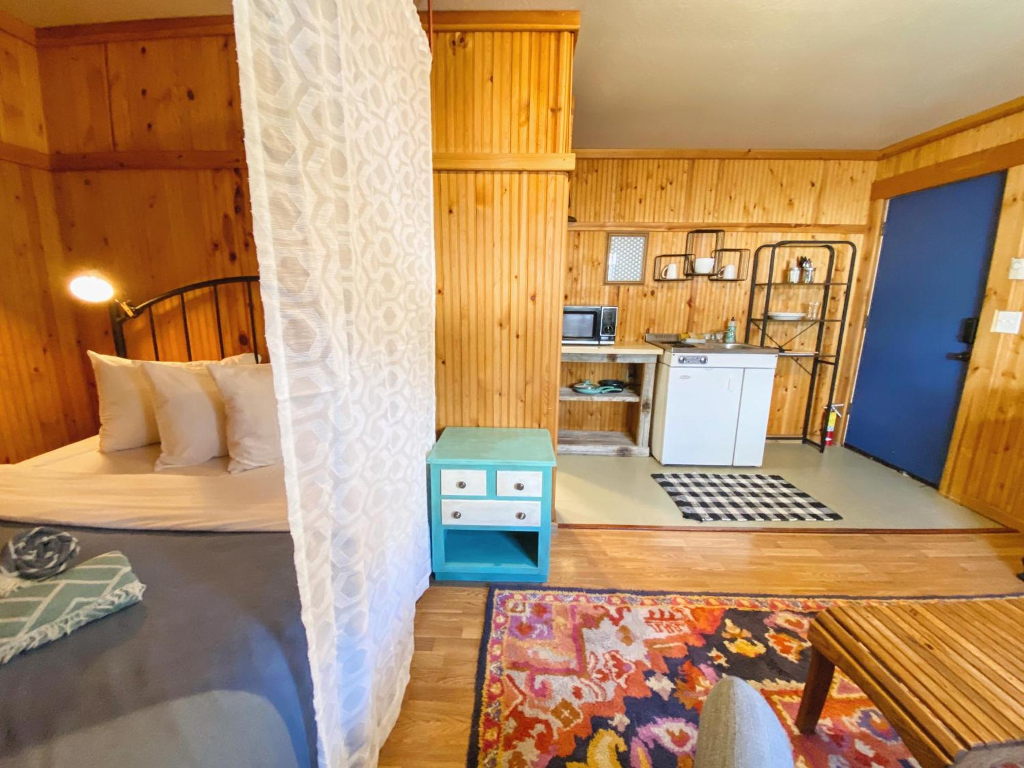 Flathead Lake Resort Woods Bay Экстерьер фото